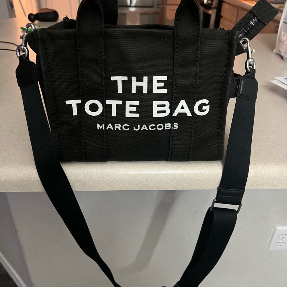 Marc Jacobs tote bag! Mini black